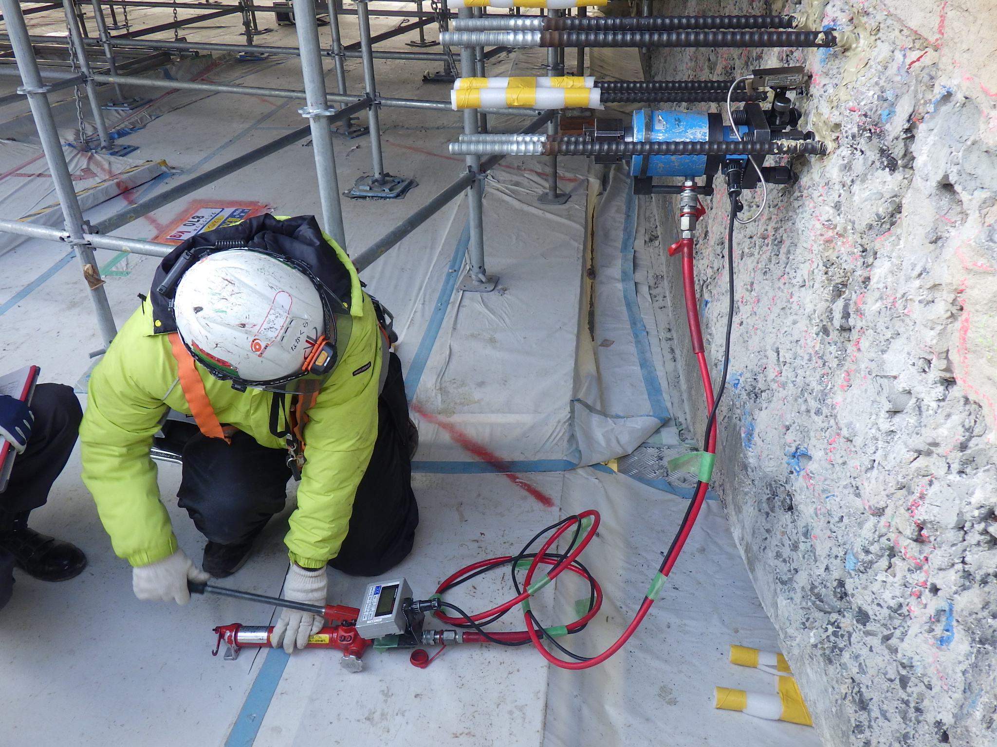 東名高速道路(特定更新等)豊川橋他1橋支承取替工事