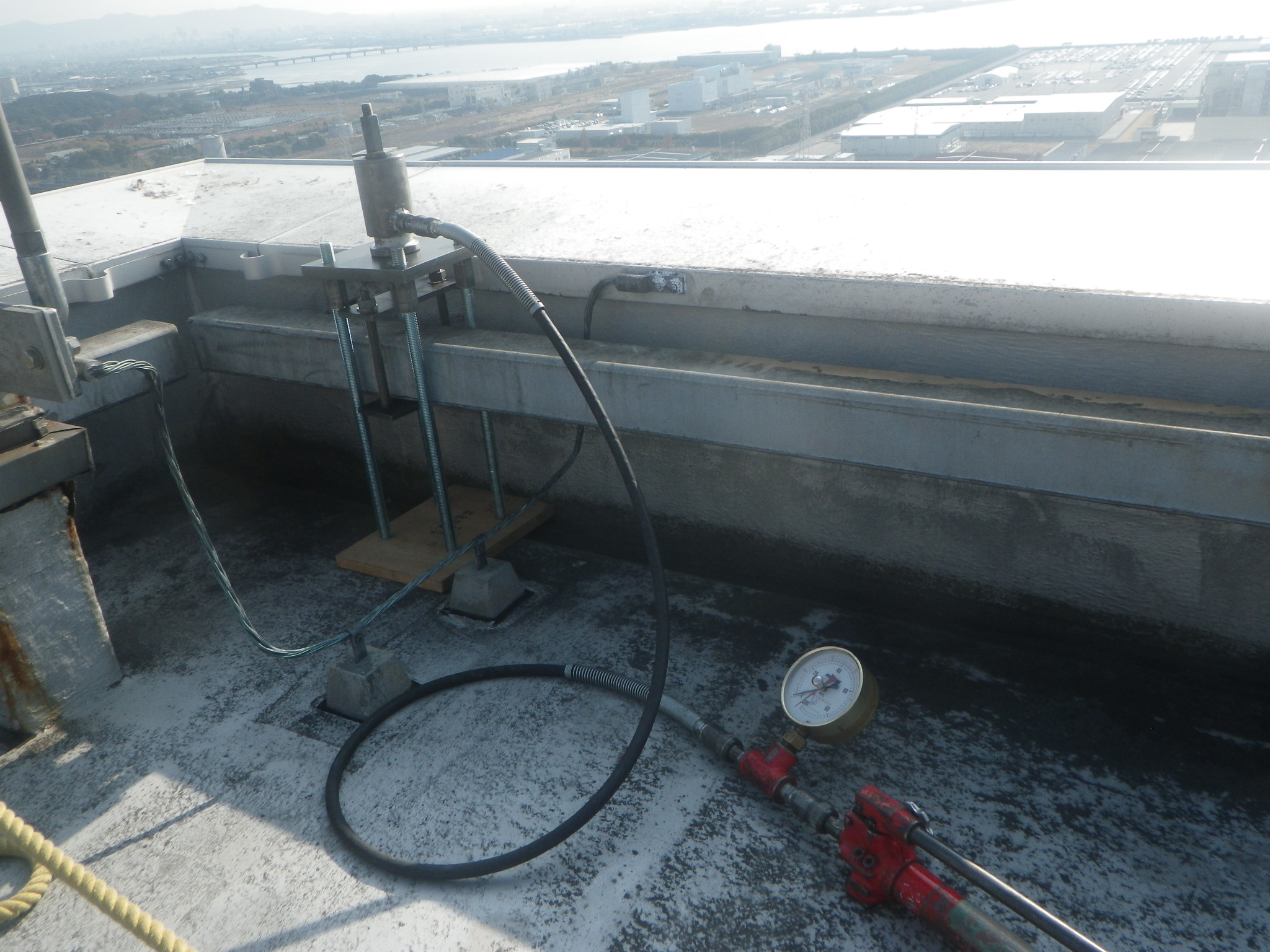 豊川市内　角鋼材引張試験