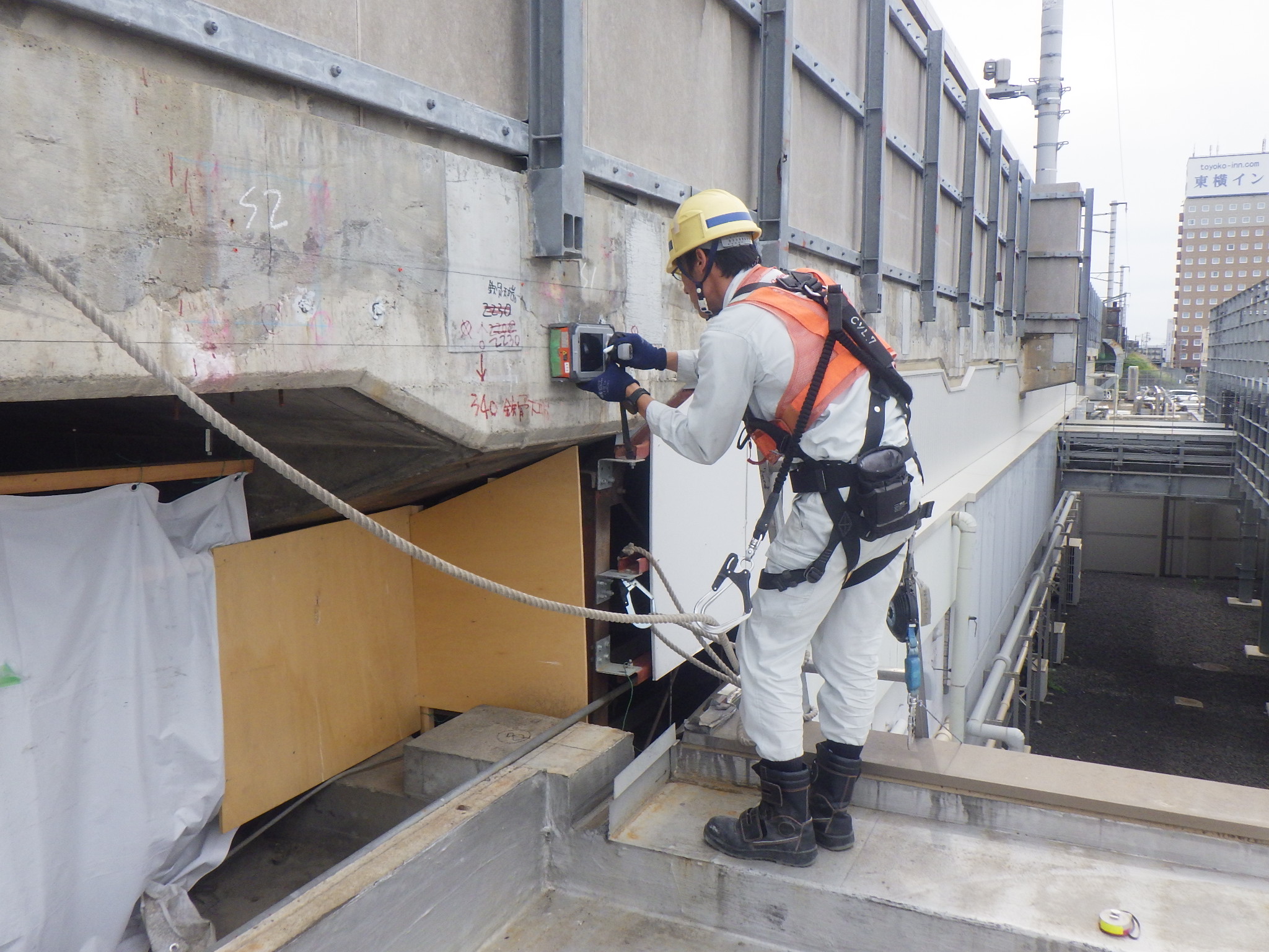 岐阜羽島駅本屋外装改良その他工事