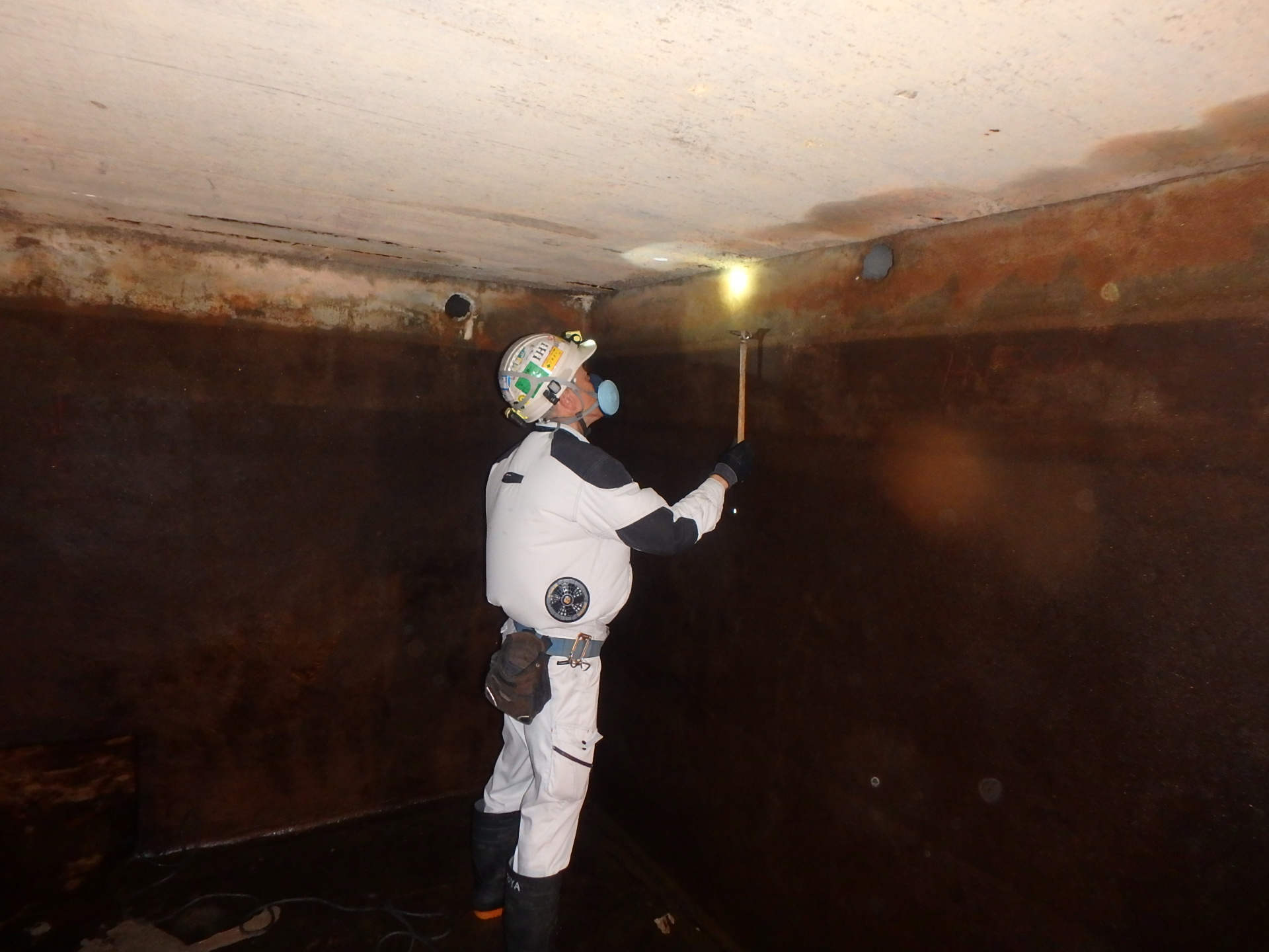 多治見カントリー機械室地下受水槽点検