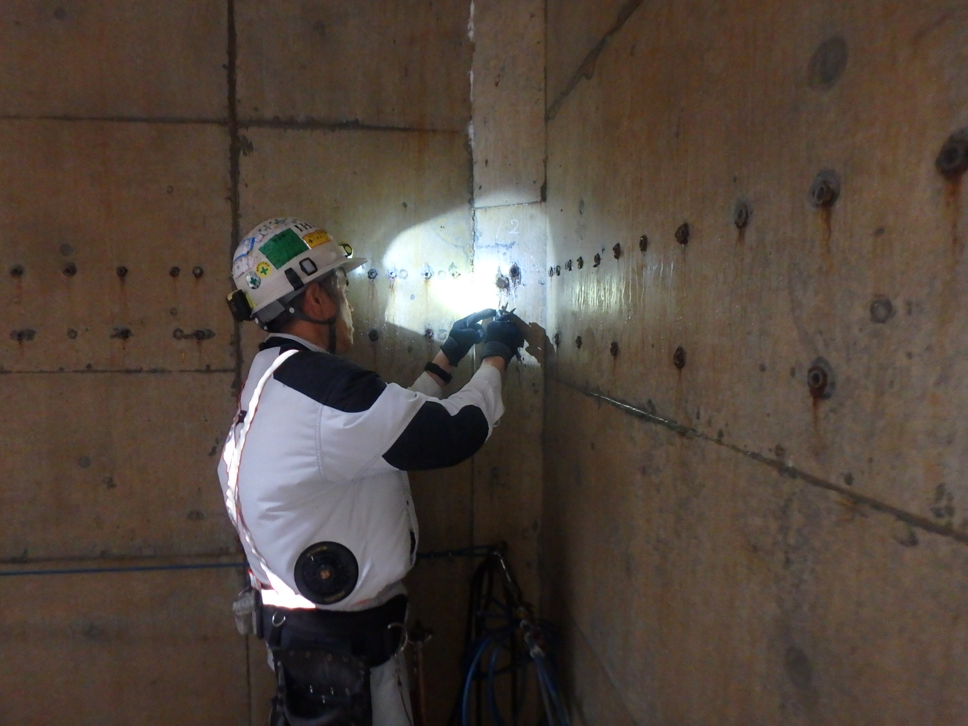 令和5年度　302号鳴海2共同溝内部構築工事