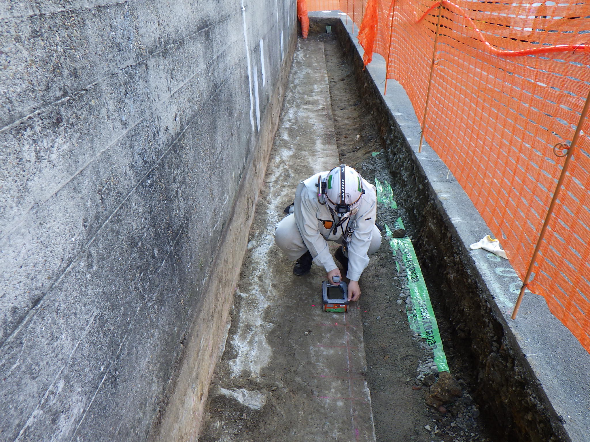 花田跨線橋擁壁補強工事